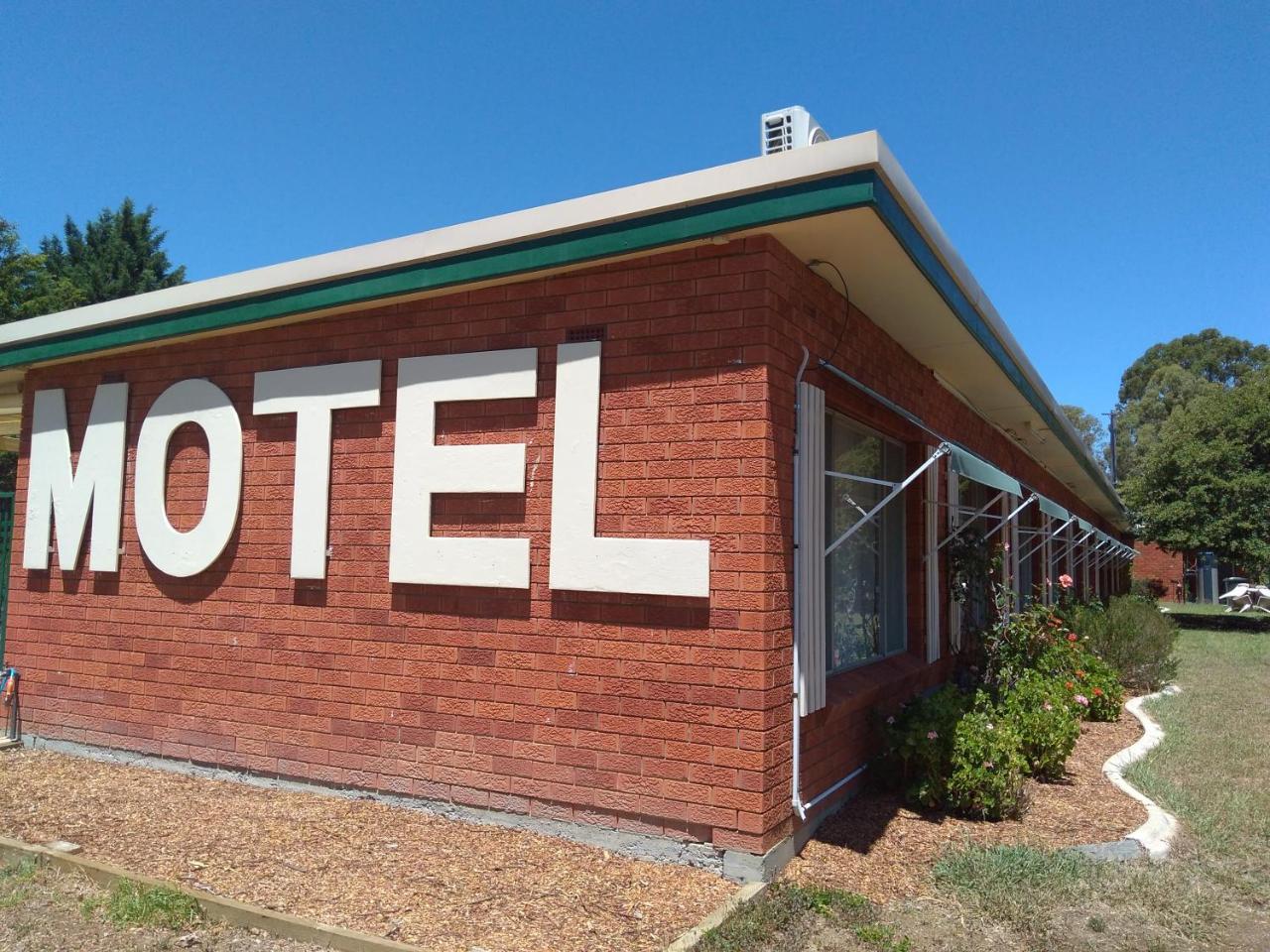 Armidale Rose Villa Motel Exterior photo